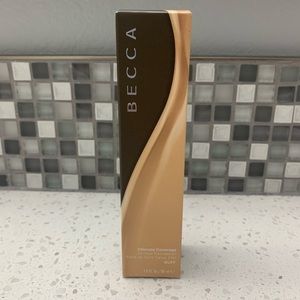 Becca Ultimate Coverage 24Hr Foundation